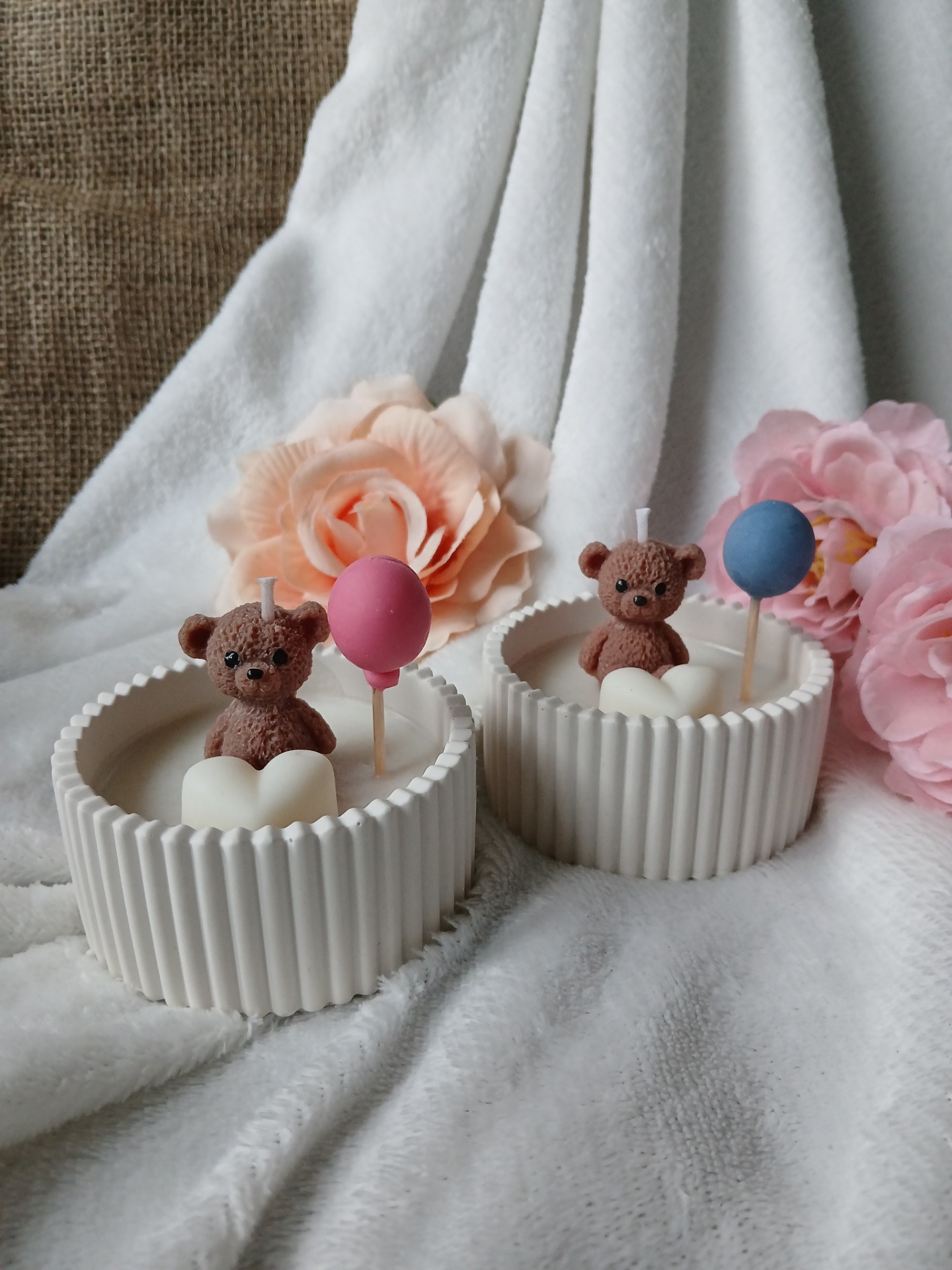 Sójová svíčka k narození dítěte